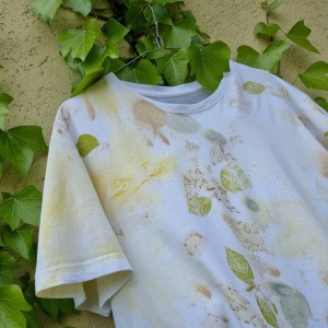 Bawełniany t-shirt z naturalnym eko drukiem Bawełniany t-shirt z naturalnym eko drukiem