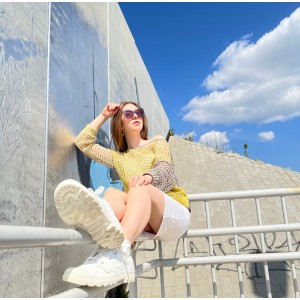 Ażurowy sweter z bawełny farbowanej naturalnie r Ażurowy sweter z bawełny farbowanej naturalnie r