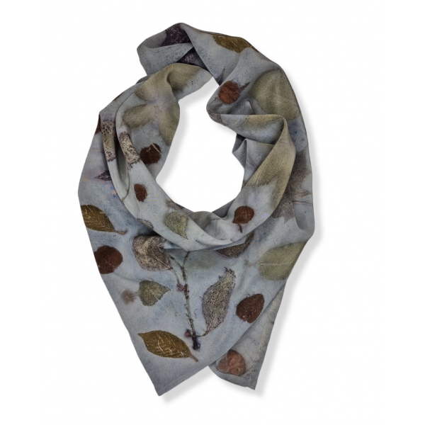 Apaszka jedwabna chustka farbowana naturalnie