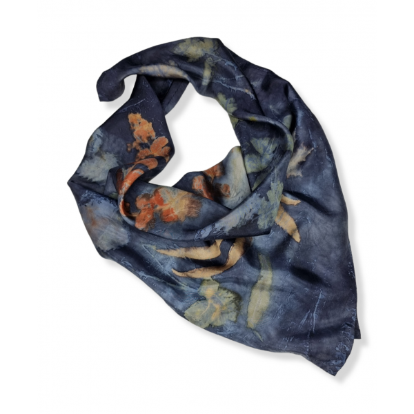 Apaszka jedwabna satynowa farbowana roślinami