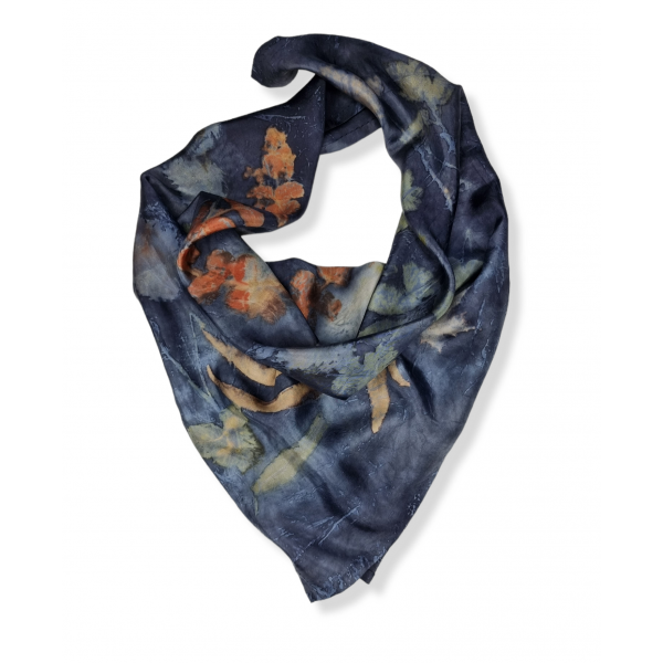 Apaszka jedwabna satynowa farbowana roślinami