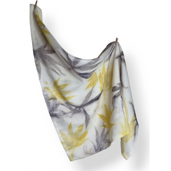 Apaszka chustka z motywem liści konopii siewnej